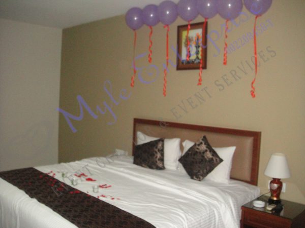 Table Decoration - Image 8